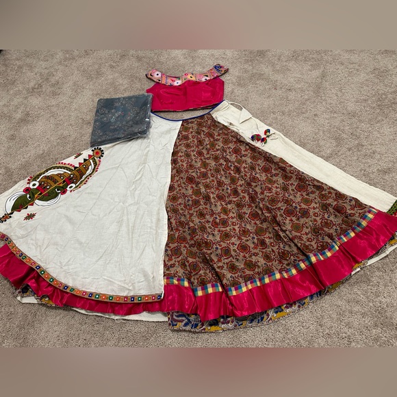Pink white garba navratri festive traditional chaniya lehenga ghagra choli - Picture 7 of 12